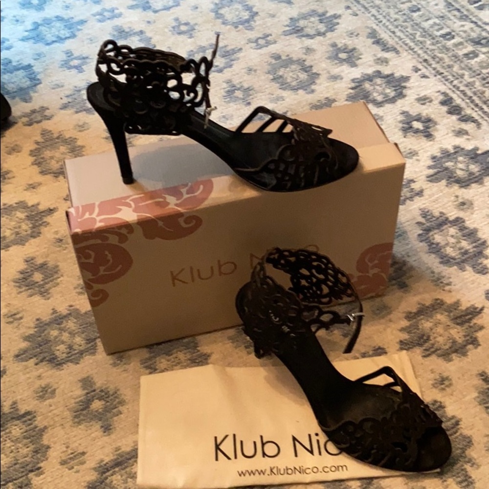 EUC Klub Nico Tattoo heel. 2.5 heel